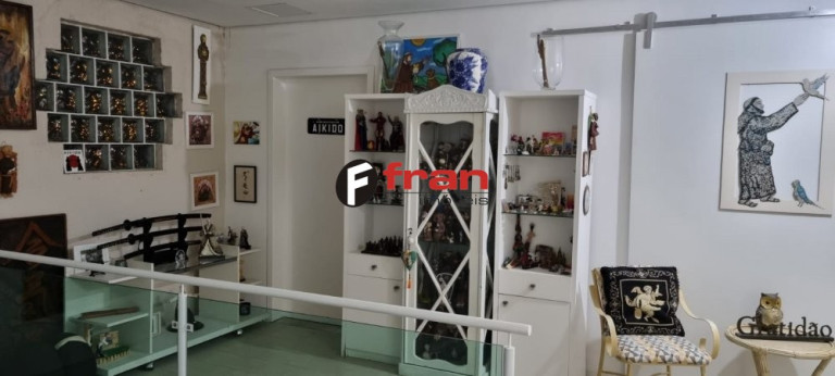 Imagem Casa com 5 Quartos à Venda, 329 m² em Santa Mônica - Florianópolis Imagem Casa com 5 Quartos à Venda, 329 m² em Santa Mônica - Florianópolis