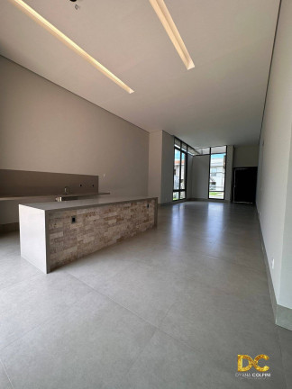 Imagem Casa de Condomínio com 3 Quartos à Venda, 235 m² em Ribeirão Do Lipa - Cuiabá Imagem Casa de Condomínio com 3 Quartos à Venda, 235 m² em Ribeirão Do Lipa - Cuiabá