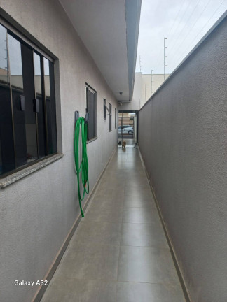 Imagem Casa com 3 Quartos à Venda, 130 m² em Jardim Petrópolis - Arapongas Imagem Casa com 3 Quartos à Venda, 130 m² em Jardim Petrópolis - Arapongas