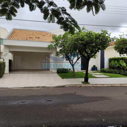 Casa à Venda, 243 m² em Condominio Residencial Habiana 1 - Araçatuba