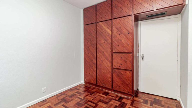 Imagem Apartamento com 2 Quartos à Venda, 79 m² em Centro Histórico - Porto Alegre Imagem Apartamento com 2 Quartos à Venda, 79 m² em Centro Histórico - Porto Alegre