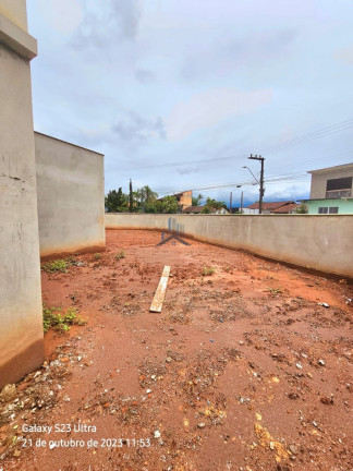 Imagem Sobrado com 3 Quartos à Venda, 122 m² em Morro Do Meio - Joinville