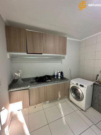 Imagem Casa com 5 Quartos à Venda, 228 m² em Conde Vila Verde - Camboriú Imagem Casa com 5 Quartos à Venda, 228 m² em Conde Vila Verde - Camboriú