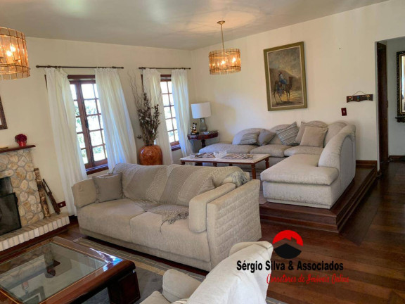 Imagem Casa com 4 Quartos para Alugar, em Alto Do Capivari - Campos Do Jordão Imagem Casa com 4 Quartos para Alugar, em Alto Do Capivari - Campos Do Jordão