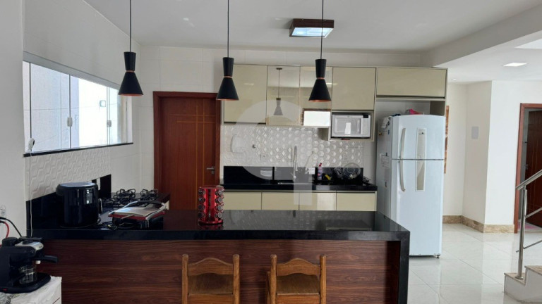Imagem Casa com 3 Quartos à Venda, 336 m² em Vilas Do Atlântico - Lauro De Freitas Imagem Casa com 3 Quartos à Venda, 336 m² em Vilas Do Atlântico - Lauro De Freitas