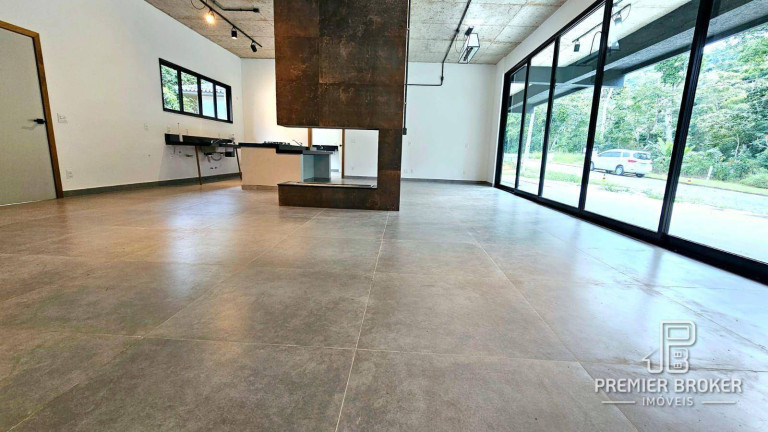 Imagem Casa com 3 Quartos à Venda, 289 m² em Quebra Frascos - Teresópolis