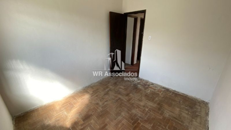 Imagem Casa com 2 Quartos à Venda, 119 m²