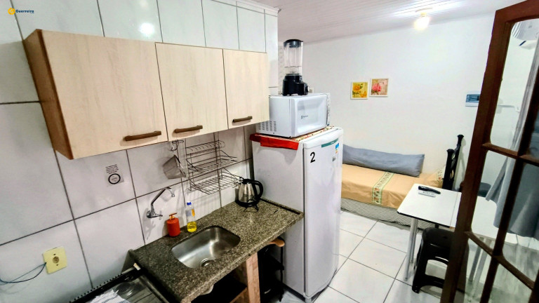 Imagem Imóvel com 14 Quartos à Venda, 390 m² em Canasvieiras - Florianópolis Imagem Imóvel com 14 Quartos à Venda, 390 m² em Canasvieiras - Florianópolis