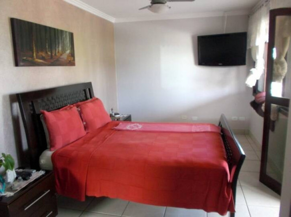 Imagem Casa com 5 Quartos à Venda,  em Bougainvillee 1 - Peruíbe