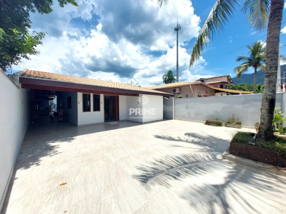 Casa com 3 Quartos à Venda, 168 m² em Getuba - Caraguatatuba