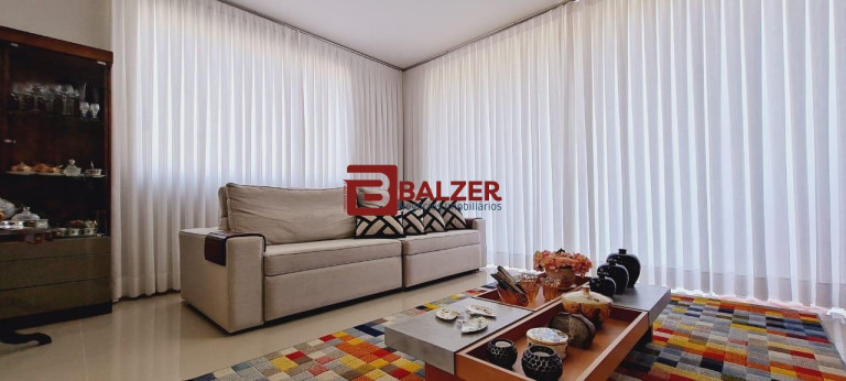 Imagem Casa com 3 Quartos à Venda, 200 m² em Corrego Grande - Florianópolis Imagem Casa com 3 Quartos à Venda, 200 m² em Corrego Grande - Florianópolis