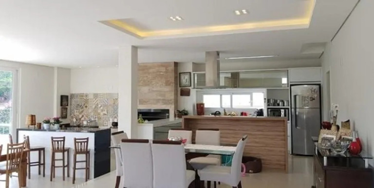 Imagem Casa de Condomínio com 4 Quartos à Venda, 530 m² em Córrego Grande - Florianópolis