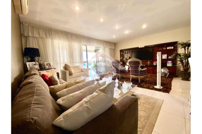 Imagem Apartamento com 4 Quartos à Venda, 233 m² em Barra Da Tijuca - Rio De Janeiro Imagem Apartamento com 4 Quartos à Venda, 233 m² em Barra Da Tijuca - Rio De Janeiro
