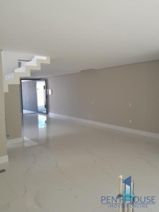 Imagem Casa com 2 Quartos à Venda, 217 m² em São Francisco De Assis - Camboriú Imagem Casa com 2 Quartos à Venda, 217 m² em São Francisco De Assis - Camboriú