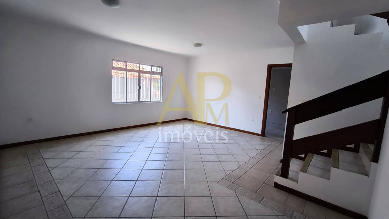 Imagem Casa com 3 Quartos à Venda, 285 m² em Canto - Florianópolis