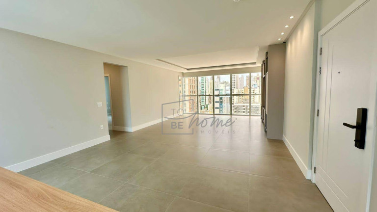 Imagem Apartamento com 3 Quartos à Venda, 135 m² em Centro - Balneário Camboriú