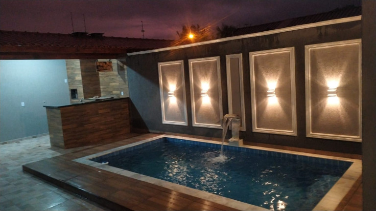 Imagem Casa com 2 Quartos à Venda, 180 m² em Balneário Tupy - Itanhaém Imagem Casa com 2 Quartos à Venda, 180 m² em Balneário Tupy - Itanhaém