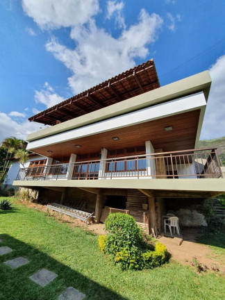Casa com 4 Quartos à Venda, 326 m² em Araras - Teresópolis