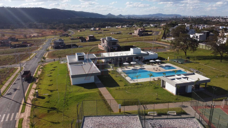 Imagem Terreno à Venda, 300 m² em Alphaville - Montes Claros Imagem Terreno à Venda, 300 m² em Alphaville - Montes Claros