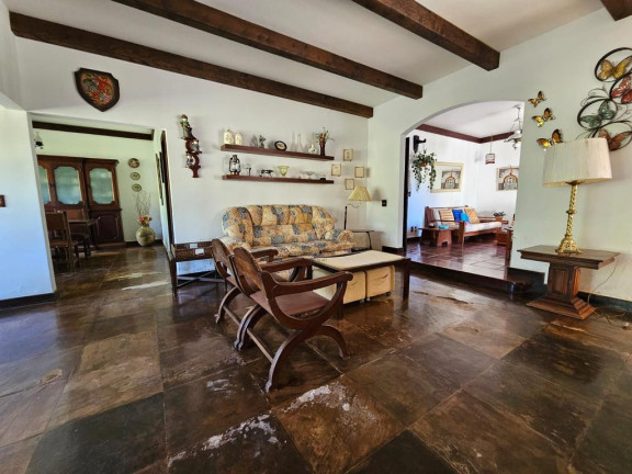Imagem Casa com 6 Quartos à Venda, 378 m² em Albuquerque - Teresópolis Imagem Casa com 6 Quartos à Venda, 378 m² em Albuquerque - Teresópolis