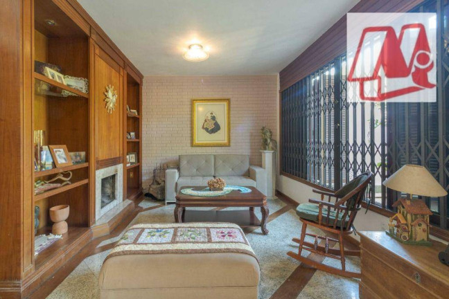 Imagem Casa com 3 Quartos à Venda, 145 m² em Ipanema - Porto Alegre Imagem Casa com 3 Quartos à Venda, 145 m² em Ipanema - Porto Alegre