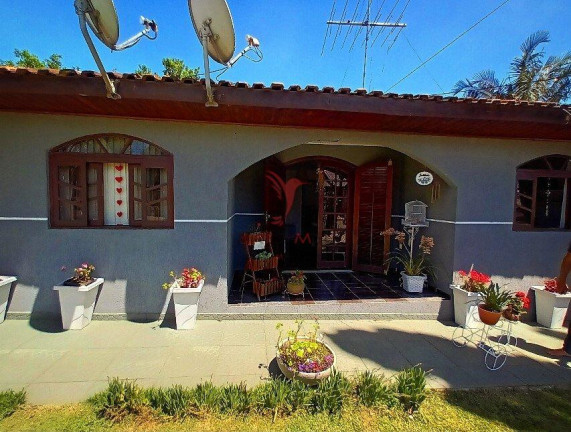 Casa com 8 Quartos à Venda, 4.949 m² em Campo De Santana - Curitiba