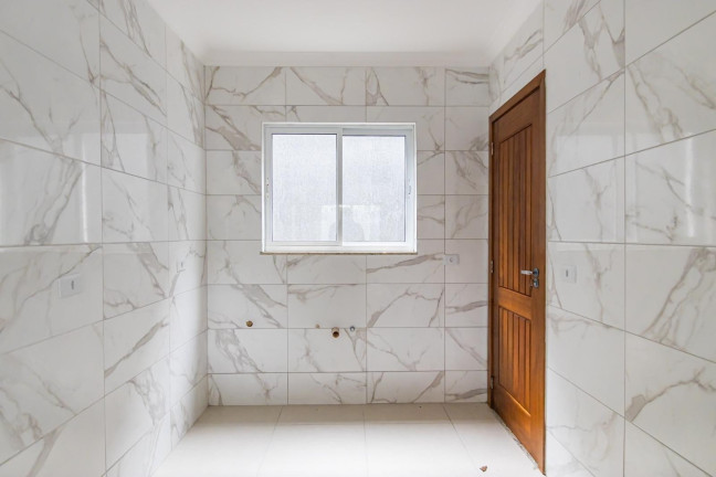 Imagem Casa com 2 Quartos à Venda, 138 m² em Xaxim - Curitiba