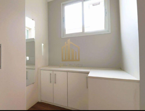 Imagem Casa com 3 Quartos à Venda, 210 m² em Campo Comprido - Curitiba Imagem Casa com 3 Quartos à Venda, 210 m² em Campo Comprido - Curitiba