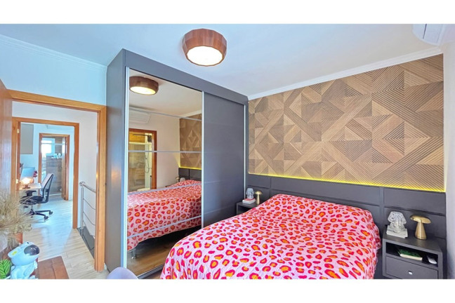 Imagem Casa com 2 Quartos à Venda, 110 m² em Hípica - Porto Alegre
