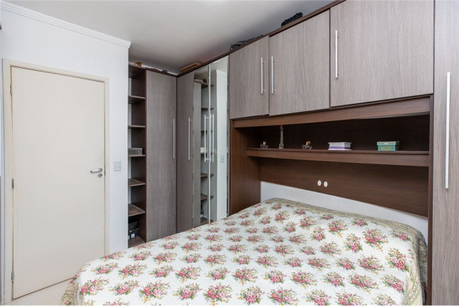 Imagem Casa com 2 Quartos à Venda, em Vila Carmosina - São Paulo Imagem Casa com 2 Quartos à Venda, em Vila Carmosina - São Paulo