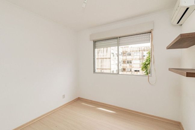 Imagem Apartamento com 2 Quartos à Venda, 56 m² em Santo Antônio - Porto Alegre