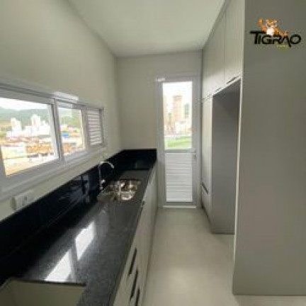 Imagem Apartamento com 3 Quartos à Venda, 135 m² em Meia Praia - Itapema