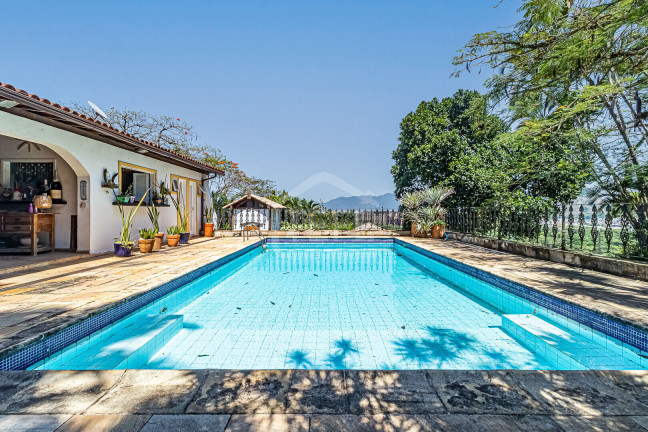 Imagem Casa com 6 Quartos à Venda, 1.300 m² em Itanhangá - Rio De Janeiro Imagem Casa com 6 Quartos à Venda, 1.300 m² em Itanhangá - Rio De Janeiro