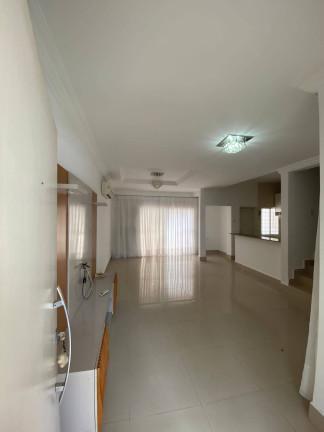 Imagem Casa à Venda, em Cidade Alta - Cuiabá Imagem Casa à Venda, em Cidade Alta - Cuiabá