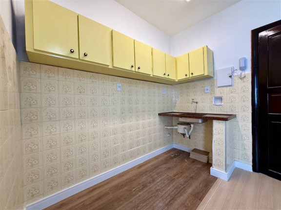 Imagem Kitnet à Venda, 25 m² em Boqueirao - Praia Grande Imagem Kitnet à Venda, 25 m² em Boqueirao - Praia Grande
