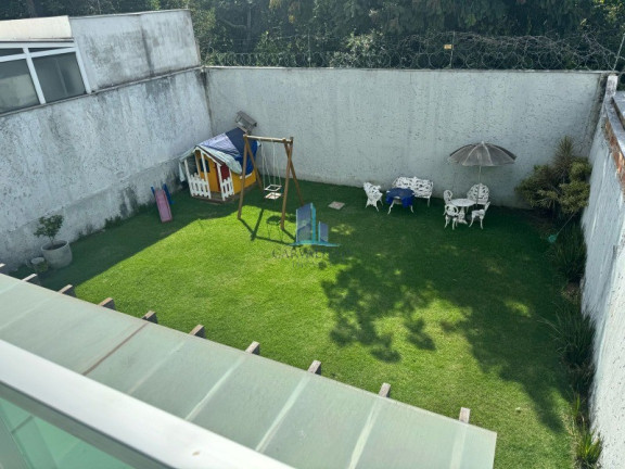 Imagem Casa com 3 Quartos à Venda, 660 m² em Estância Silveira - Contagem