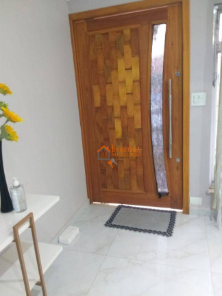 Imagem Sobrado com 3 Quartos à Venda, 315 m² em Vila Galvão - Guarulhos Imagem Sobrado com 3 Quartos à Venda, 315 m² em Vila Galvão - Guarulhos