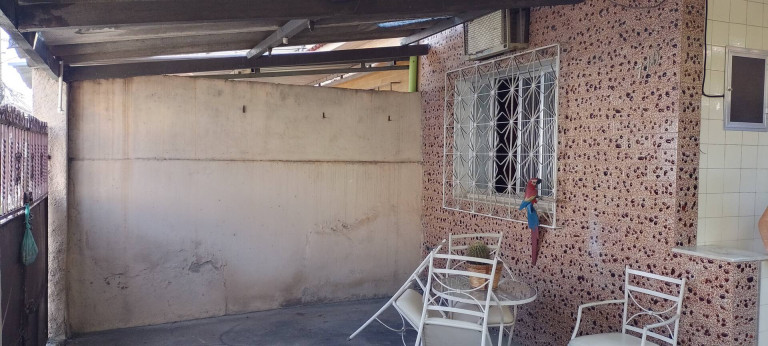 Imagem Casa com 2 Quartos à Venda, 140 m² em Ramos - Rio De Janeiro