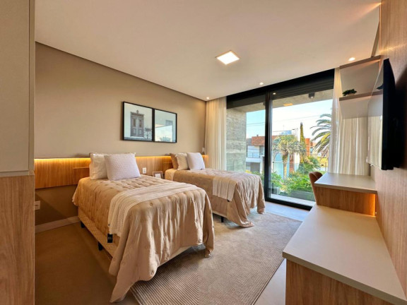 Imagem Casa com 4 Quartos à Venda, 322 m² em Novo Louro - Capao Da Canoa Imagem Casa com 4 Quartos à Venda, 322 m² em Novo Louro - Capao Da Canoa
