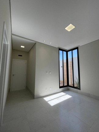 Imagem Casa com 3 Quartos à Venda, 268 m² em Tijucal - Cuiabá