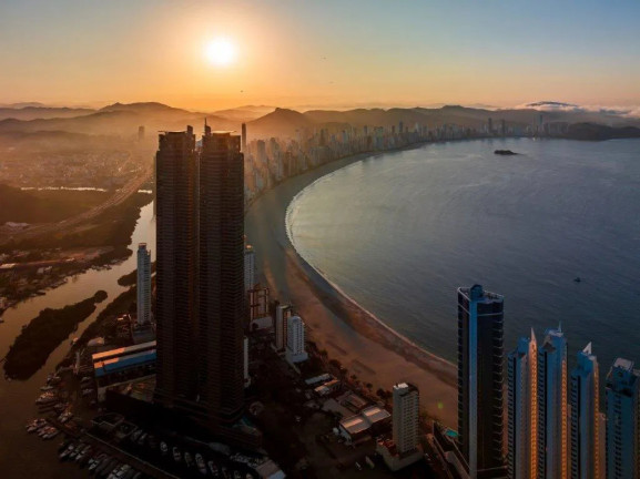 Imagem Apartamento com 4 Quartos à Venda, 261 m² em Barra Sul - Balneário Camboriú Imagem Apartamento com 4 Quartos à Venda, 261 m² em Barra Sul - Balneário Camboriú