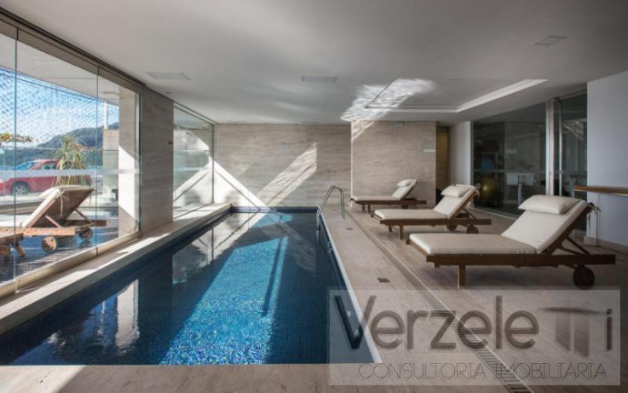Imagem Apartamento com 3 Quartos à Venda, 121 m² em Centro - Balneário Camboriú Imagem Apartamento com 3 Quartos à Venda, 121 m² em Centro - Balneário Camboriú