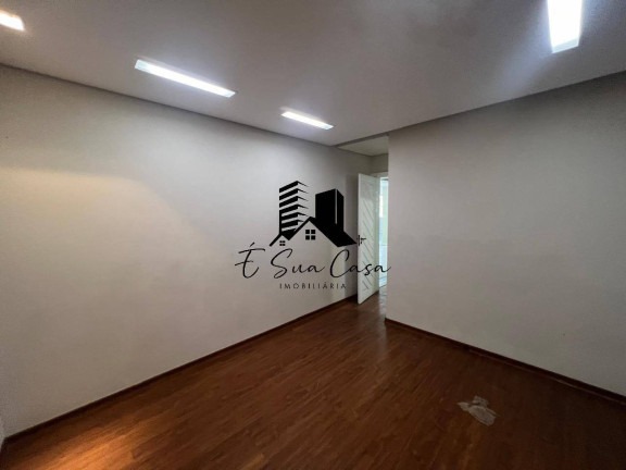 Casa com 2 Quartos à Venda, 425 m² em Cabral - Contagem