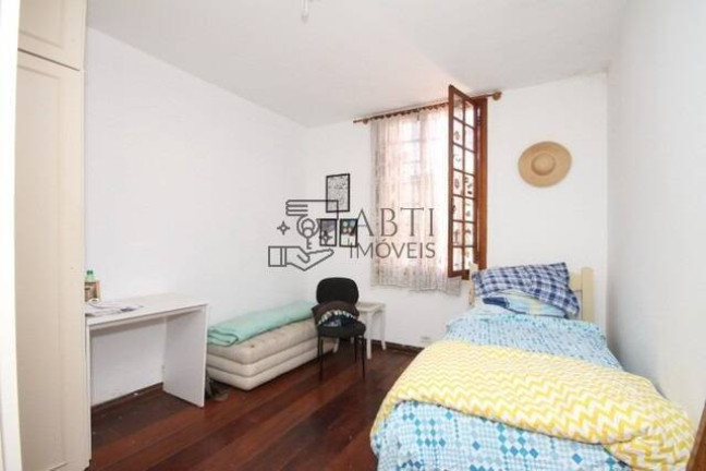 Imagem Sobrado com 3 Quartos à Venda, 250 m² em Vila Gumercindo - São Paulo