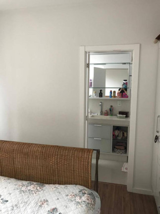 Imagem Apartamento com 4 Quartos à Venda, 184 m² em Meia Praia - Itapema Imagem Apartamento com 4 Quartos à Venda, 184 m² em Meia Praia - Itapema