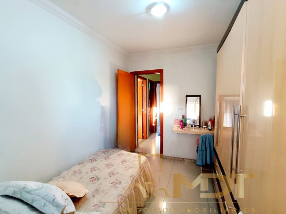 Imagem Imóvel com 3 Quartos à Venda, 90 m² em Heliópolis - Belo Horizonte