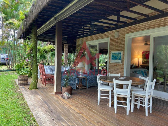 Imagem Sobrado com 5 Quartos à Venda, 331 m² em Baleia - São Sebastião Imagem Sobrado com 5 Quartos à Venda, 331 m² em Baleia - São Sebastião