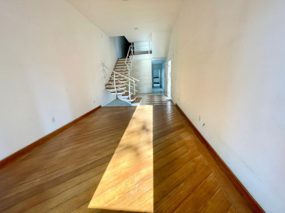 Imagem Casa com 3 Quartos à Venda, 355 m² em Vila Regente Feijó - São Paulo Imagem Casa com 3 Quartos à Venda, 355 m² em Vila Regente Feijó - São Paulo