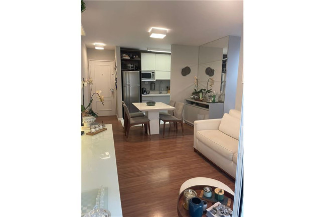 Imagem Imóvel com 2 Quartos à Venda, em Vila Nova Conceição - São Paulo Imagem Imóvel com 2 Quartos à Venda, em Vila Nova Conceição - São Paulo
