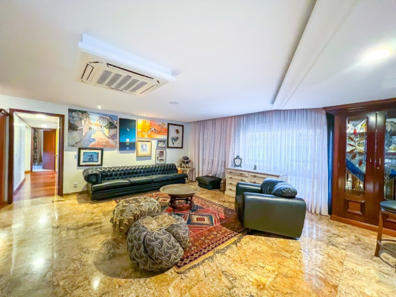 Imagem Imóvel com 3 Quartos à Venda, 240 m² em Moinhos De Vento - Porto Alegre